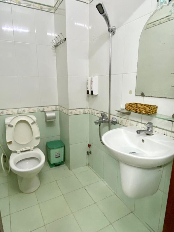Phuong Huy Hotel Buôn Ma Thuột Exteriör bild
